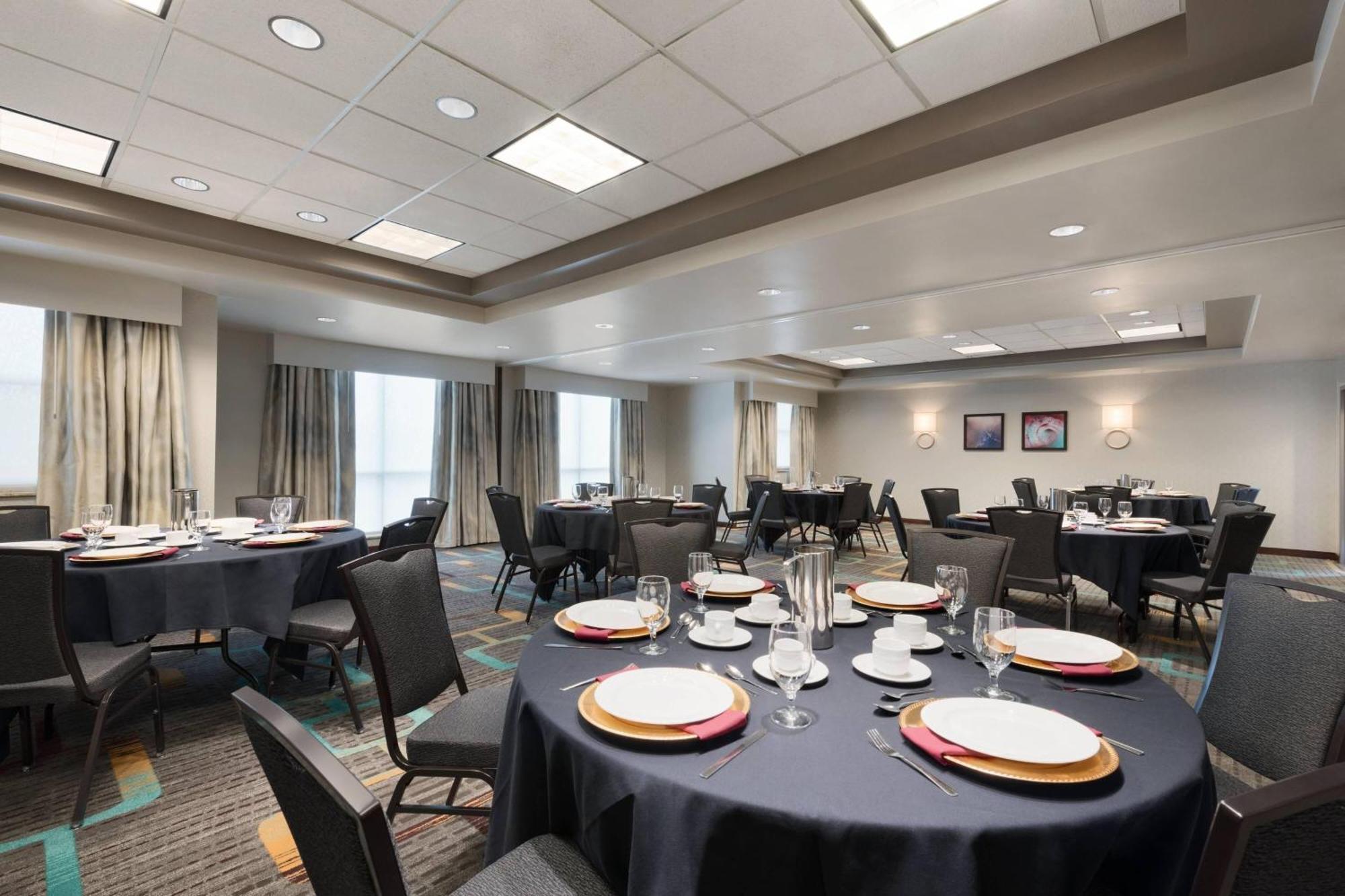 Hotel By Marriott Downtown/bricktown