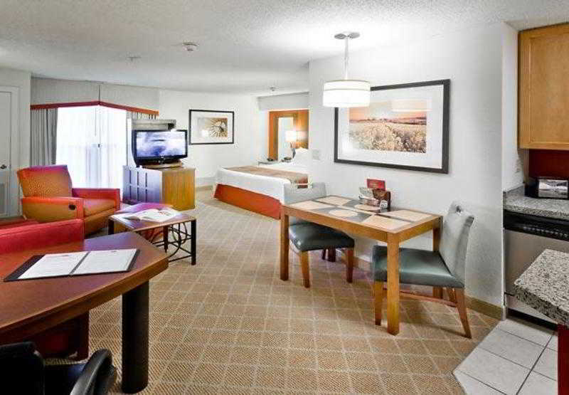 Hotel By Marriott Downtown/bricktown 3*